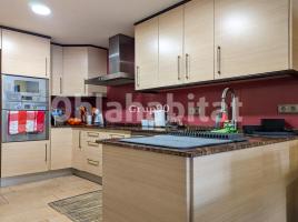 Apartament, 68.18 m², prop de bus i tren, seminou