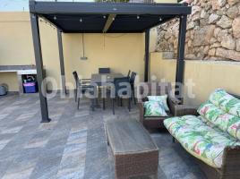 Casa (unifamiliar aïllada), 214 m², prop de bus i tren, Ajuntament- Centro