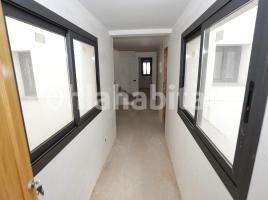 New home - Flat in, 170 m², near bus and train, new