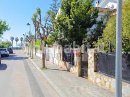 Houses (detached house), 194 m², near bus and train, Les Cases d'Alcanar