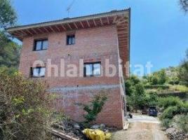 Houses (detached house), 639 m², near bus and train, almost new, Gelida