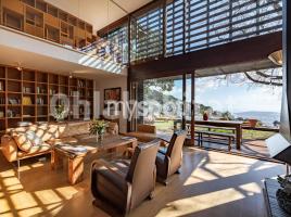 Casa (unifamiliar aislada), 240 m², cerca de bus y tren, Barcelona