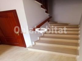 Houses (detached house), 120 m², near bus and train, almost new, Gualba