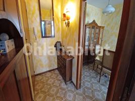 For rent flat, 82 m², close to bus and metro