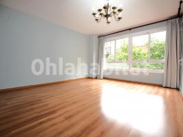 Lloguer pis, 110 m², prop de bus i tren, Sant Andreu