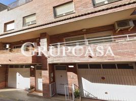 Houses (terraced house), 267 m², near bus and train, Alpicat