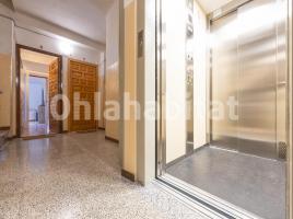 Piso, 87 m², cerca de bus y tren, Calle de Manuel Galadies