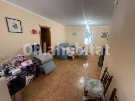 Apartamento, 130 m², cerca de bus y tren