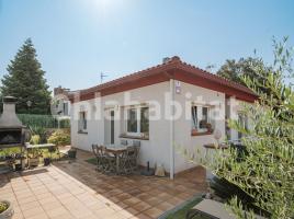 Houses (villa / tower), 275 m², almost new, Calle de les Vinyes, 18