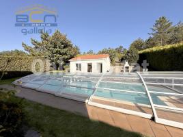 Houses (villa / tower), 398 m², almost new, Calle de Muros, 172