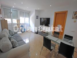 Flat, 67 m², near bus and train