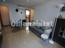 Flat, 67 m², near bus and train