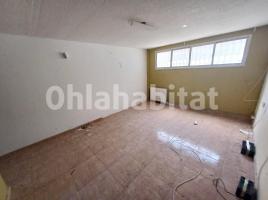 Piso, 73 m², cerca de bus y tren, Bellvitge