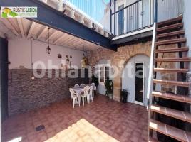 Casa (unifamiliar aislada), 317 m², cerca de bus y tren