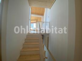 Duplex, 120 m², near bus and train, new, Centre