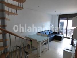 Duplex, 74 m², near bus and train