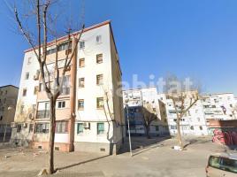 Piso, 65 m², cerca de bus y tren