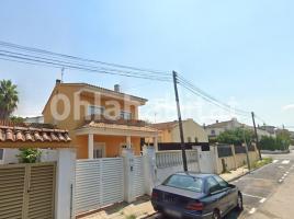 Houses (detached house), 111 m², near bus and train, El Vendrell