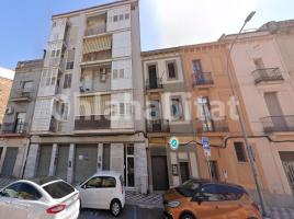 Flat, 90 m², near bus and train, Nucli Urbà