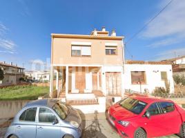 Houses (terraced house), 324 m², near bus and train, Cassà de la Selva