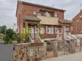 Houses (terraced house), 136 m², near bus and train, Sant Vicenç Dels Horts