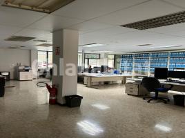 For rent business premises, 300 m², Gràcia