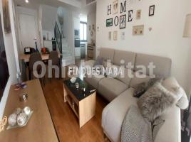 Duplex, 110 m², near bus and train, almost new