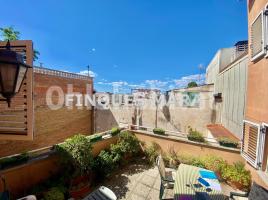 Houses (detached house), 232 m², near bus and train, CASCO ANTIGUO