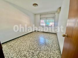 Piso, 90 m², cerca de bus y tren, Marianao