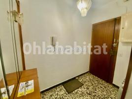 Piso, 90 m², cerca de bus y tren, Marianao