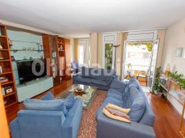 Flat, 180 m², near bus and train, Centro