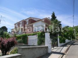 Houses (detached house), 500 m², near bus and train