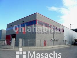 Nave industrial, 2110 m², Olot