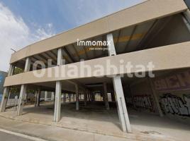 Industrial, 2240 m², Zona