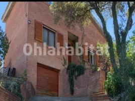 Houses (villa / tower), 250 m²