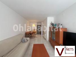 Flat, 85 m², near bus and train