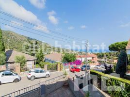 Casa (xalet / torre), 281 m², Calle dels Xops