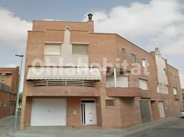 Houses (terraced house), 304 m², Zona