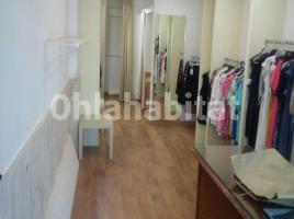 Business premises, 42 m², close to bus and metro, Calle de Sardenya