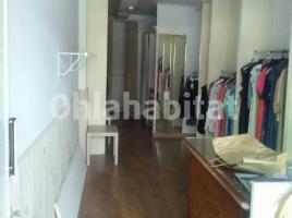 Business premises, 42 m², close to bus and metro, Calle de Sardenya