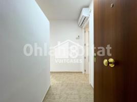 Flat, 77 m², almost new