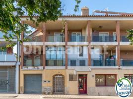 Houses (terraced house), 163 m², almost new, Calle de Ponent, 38