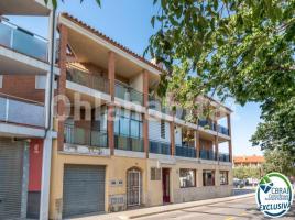 Houses (terraced house), 163 m², almost new, Calle de Ponent, 38