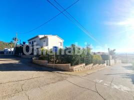 Houses (villa / tower), 237 m², Calle Lleó, 2