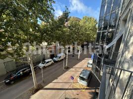 Pis, 84 m², prop de bus i tren, Avenida de Catalunya