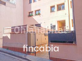 Flat, 76 m², almost new