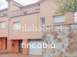 Casa (unifamiliar adossada), 237 m², seminou