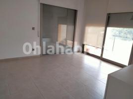 Flat, 65 m², almost new