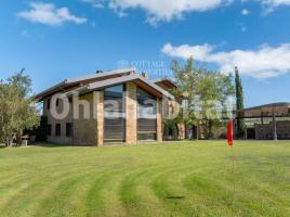 Houses (masia), 1008 m², Zona