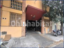 For rent industrial, 425 m², Calle de Milà, 6